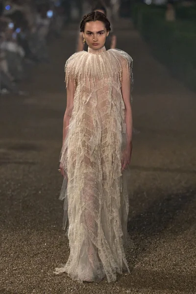 Look 23